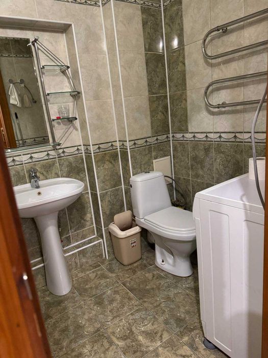 (3) Продам 3-кімнатну квартиру Ленінський район 1736