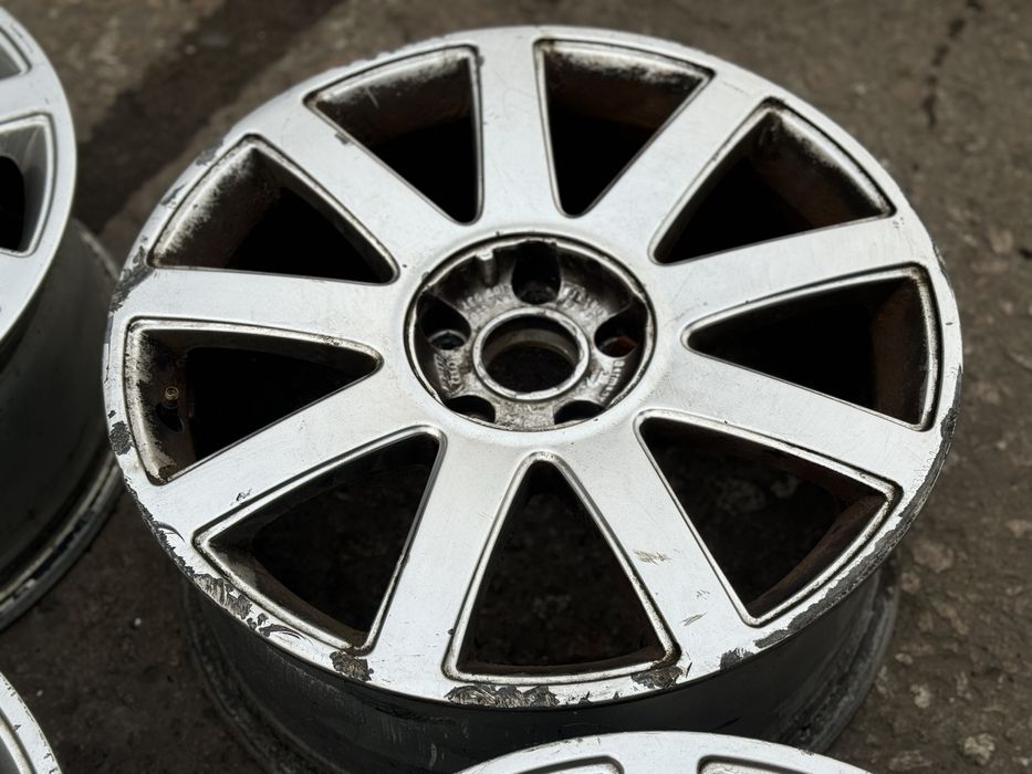 Титани R18 audi 5x112 E43 Диски skoda Passat B6 golf колеса