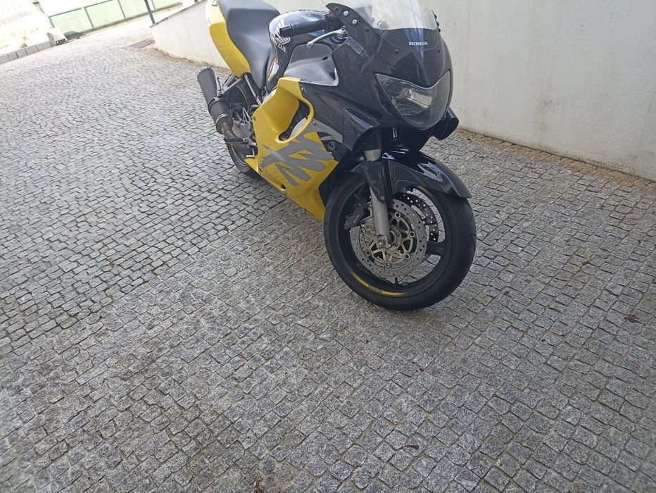 Vendo CBR 600 f4