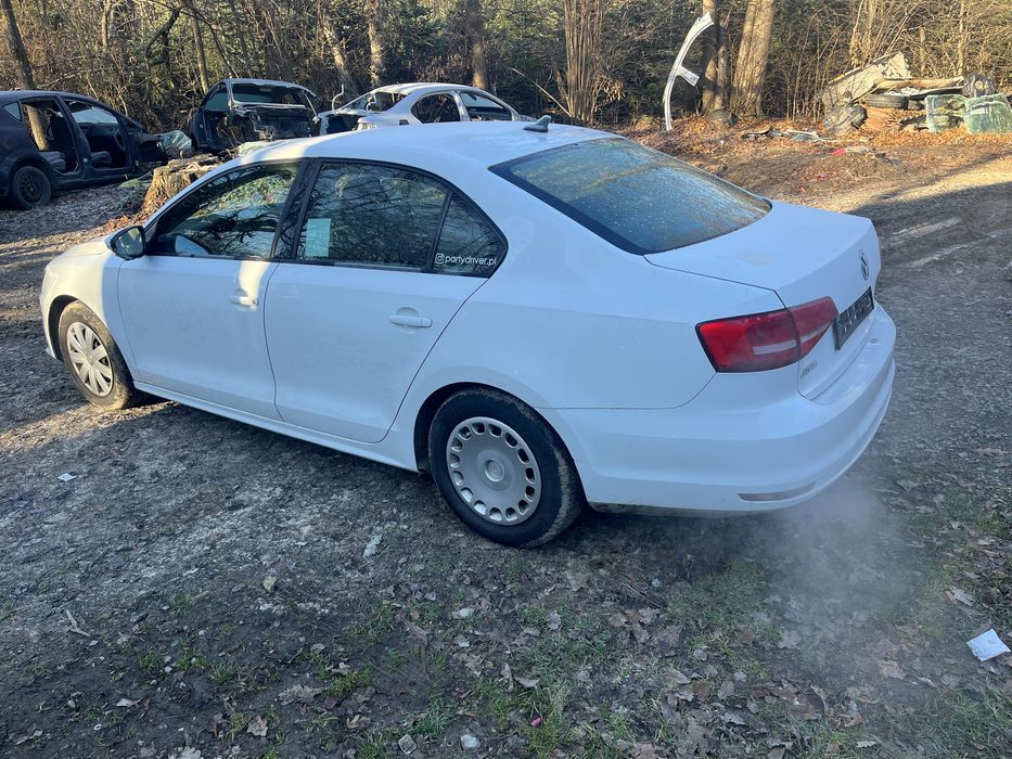 Розборка VW JETTA 6 Шрот джетта 6 запчсатини джета 6