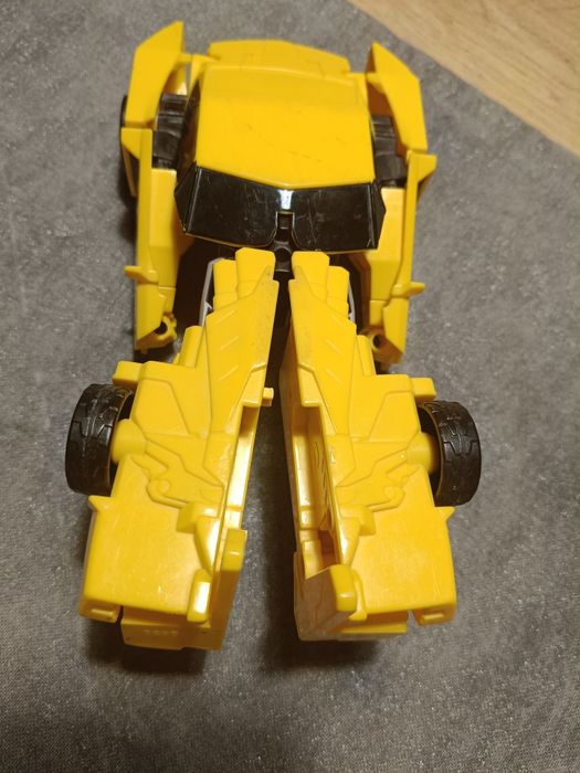 Transformers hasbro bumblebee