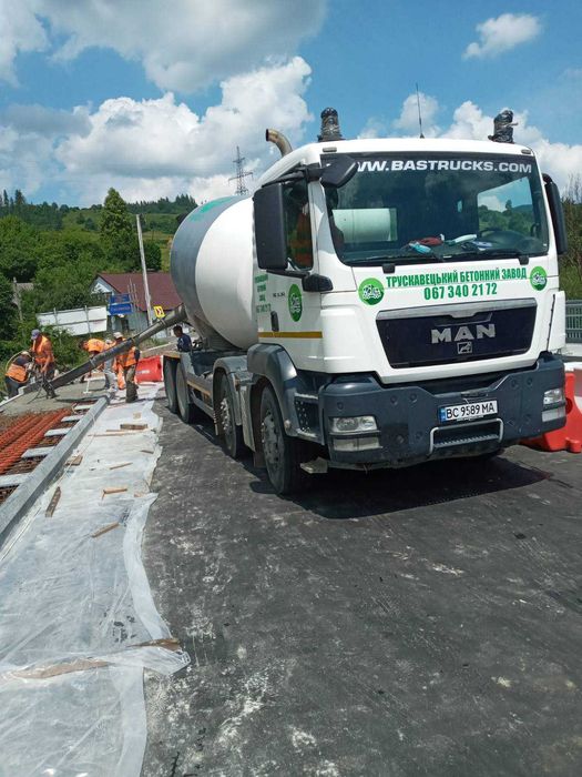Оренда Автобетононасос з Свіжим Бетоном. Бетононасос.
