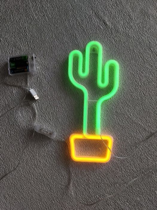 Lampka led na ścianę