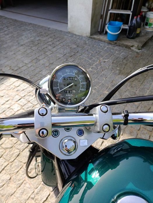 Honda VT 600 Shadow (Apenas 11.000 km) – Estado de Coleção / 100% Original