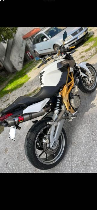 Aprilia Shiver 750 edição rara