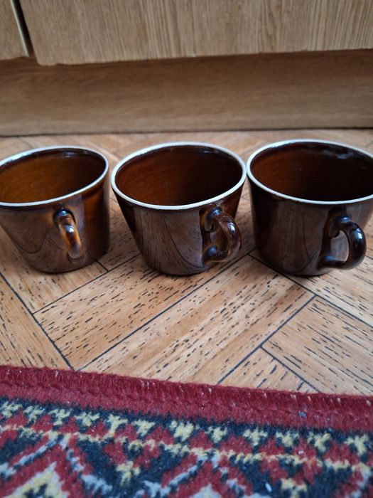 Porcelit Tułowice 12 talerzyków, miska i 3 kubki ciemny brąz