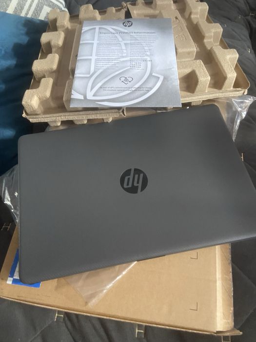 Ноутбук HP 250 G9 Black (6S7P8EA)