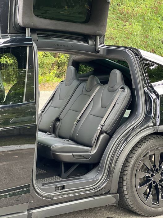 Tesla model X 90D . Тесла модел Х . В доброму стані !
