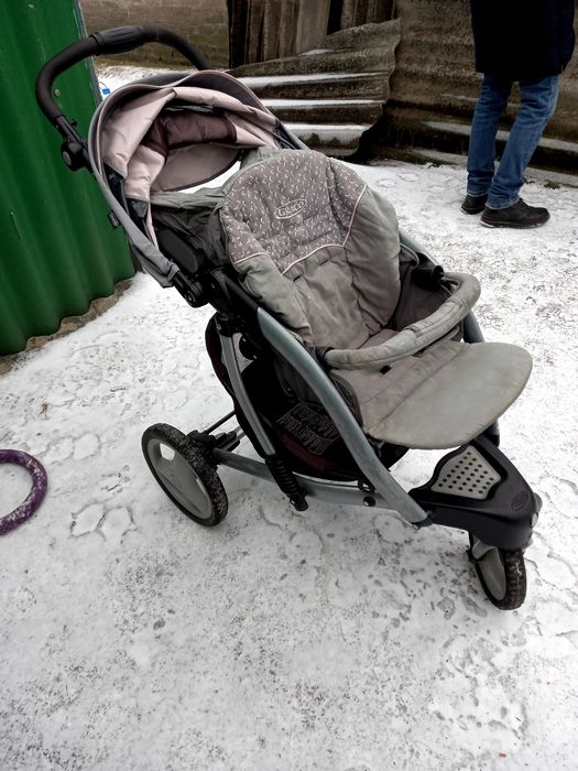 Прогулочная коляска