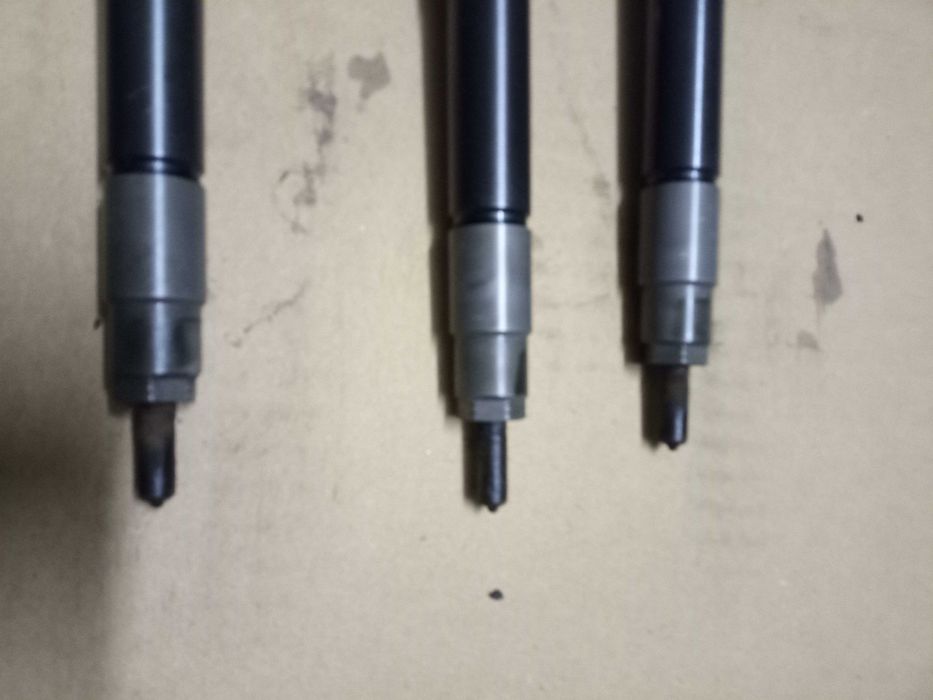 toyota RAV4 III 10-12 lift 150km wtryskiwacz 4 sztuki  23670 -26060