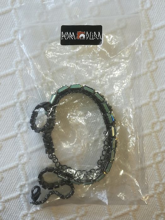 Colar da Pedra Dura, com cristais azuis e verde água, e com gunmetal