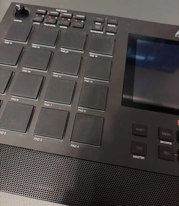 AKAI Mpc Live II