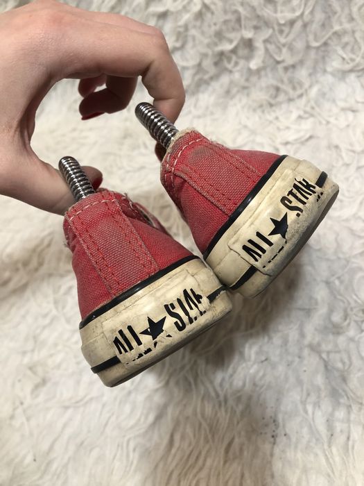 Buty trampki Converse rozmiar 35 22 cm czerwone niskie