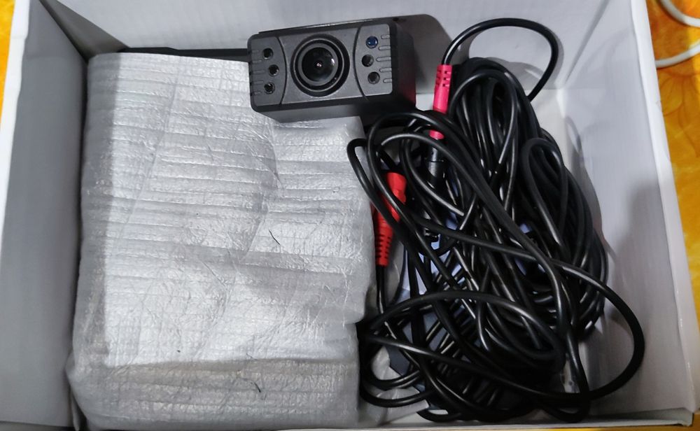 Monitor z kamerą cofania