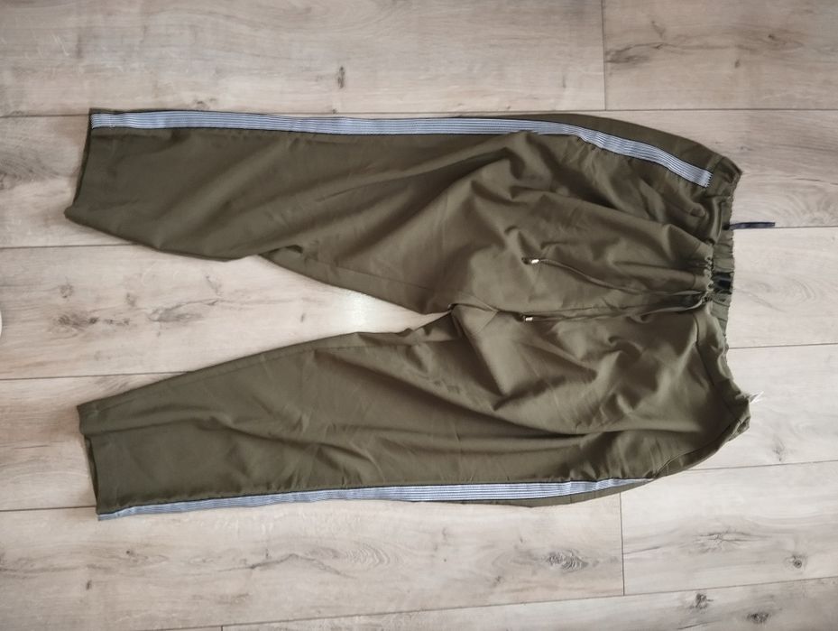Bonprix bpc spodnie khaki z lampasami 3 XL 4 XL 46-50