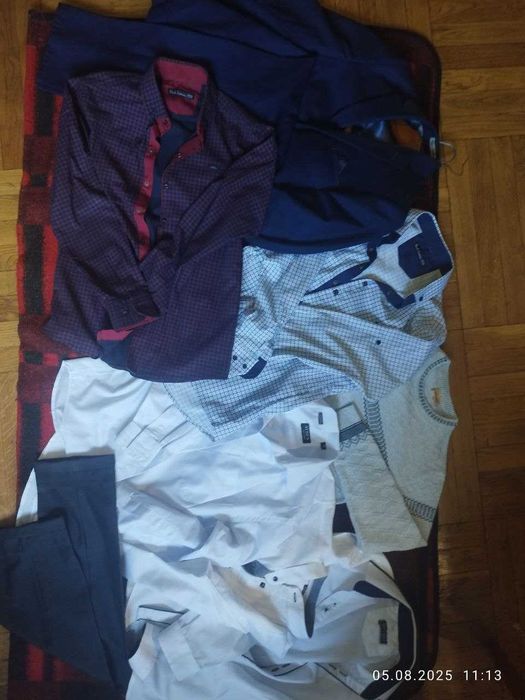 Одяг для хлопчика костюми, сорочки, светр