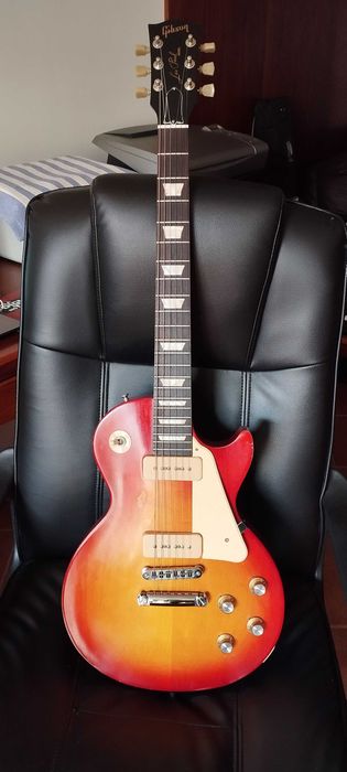 Vendo Gibson LP Model 2011