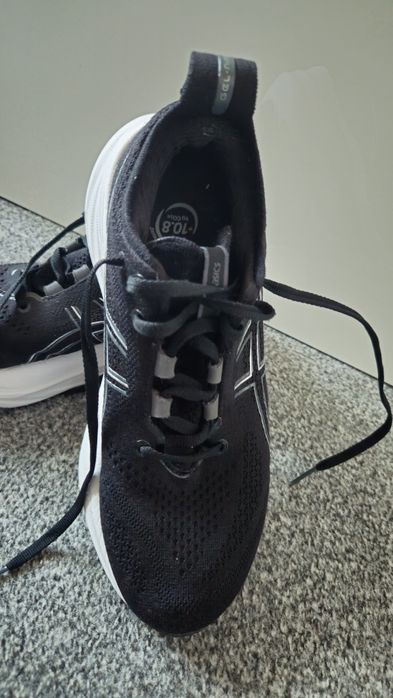 Buty do biegania Asics Gel-Nimbus 26 r. 38