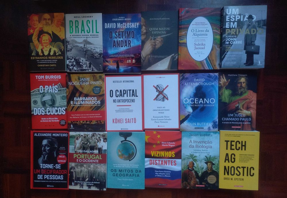 Lote de 70 livros