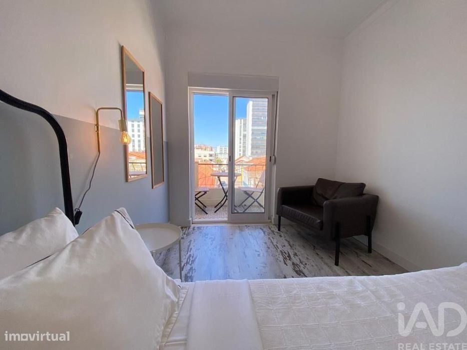 Apartamento T2 em São Sebastião