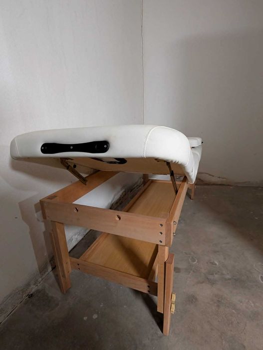 Marquesa fixa em madeira