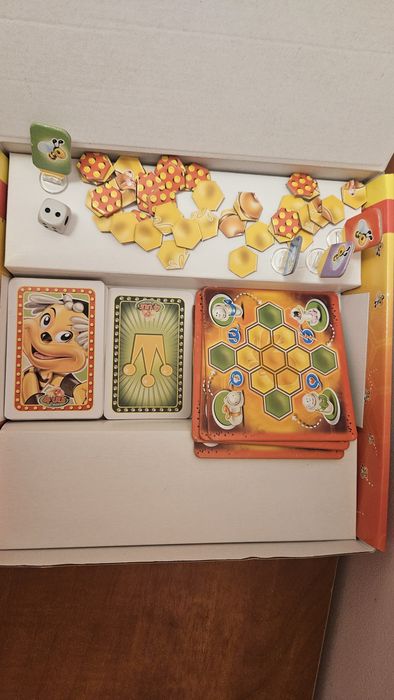 Zestaw 3 gier dla dzieci - Hop Hop Żabki, Frogs oraz 4 Ule