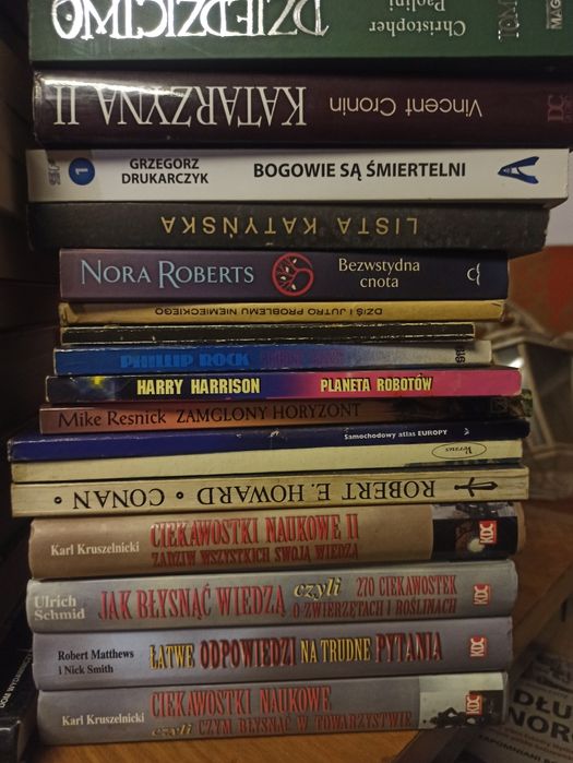 Książki na sprzedaż, książki