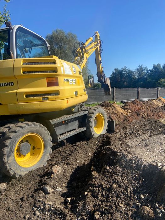 Usługi koparko-ładowarka, koparką obrotową, minikoparką, wykopy