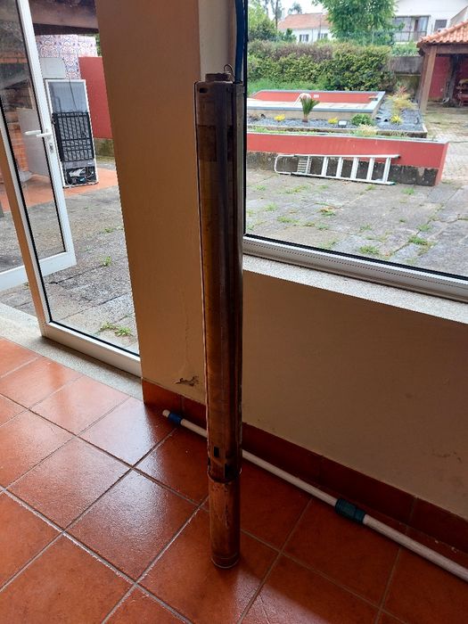 Bomba de água de furo