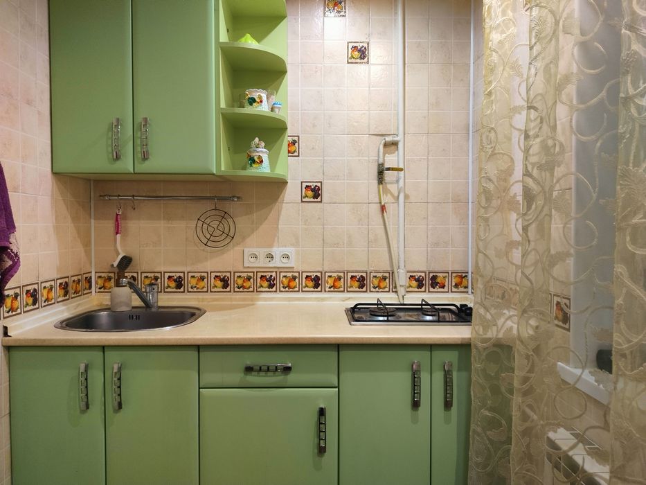 Погодинно, подобово. Квартира біля Ж/Д вокзалу. Вулиця Жилянська 76.