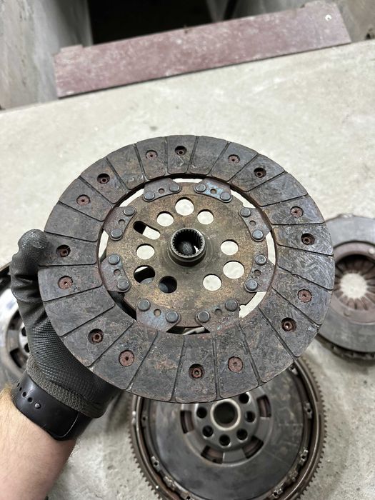 Комплект сцеплення демпфер фередо корзина T4 2.4 2.5 TDI 75KW