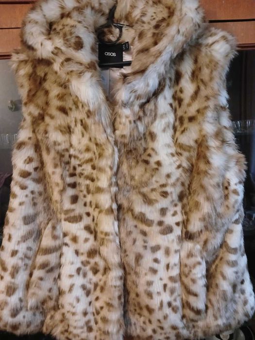 Брендова хутряна жіноча жилетка 50 р. Недорого!