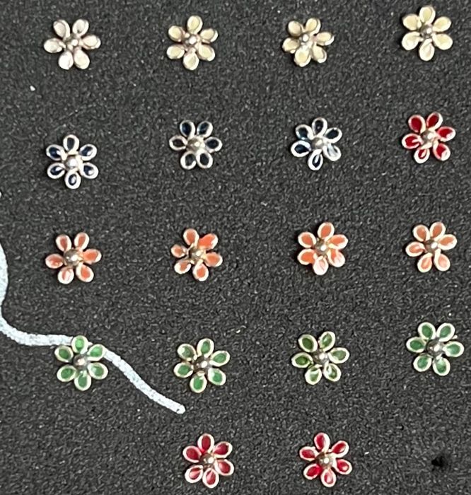 Kolczyk do nosa mini kwiatek kwiat nostril srebrny srebro 925 piercing