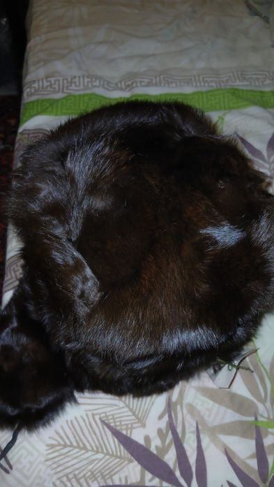 Меховая шапка из кролика