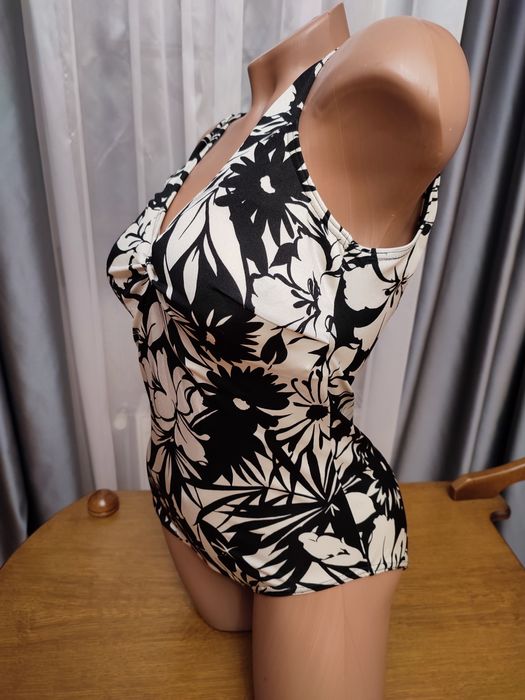 Шикарний купальник великого розміру батал