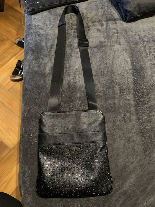 Bolsa Guess Preta