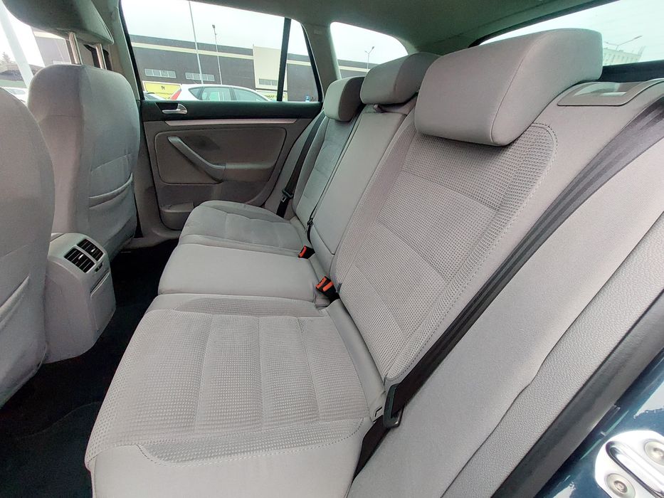 продам Свіжопригнаний автомобіль