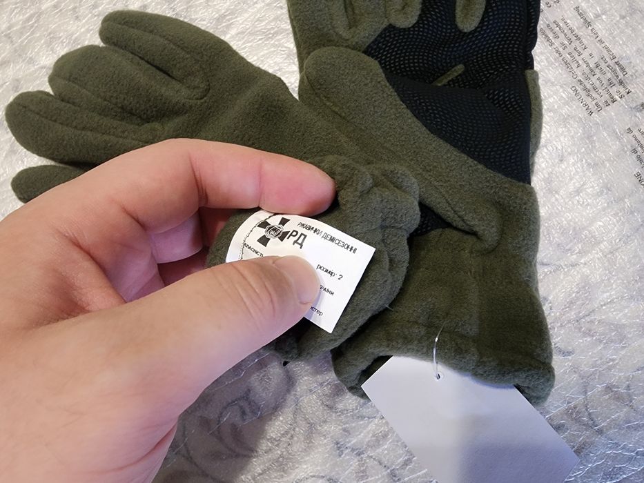 Перчатки демисезонные.Олива.Новые.