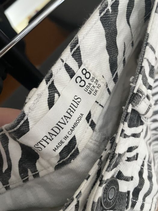 Calças padrao zebra Stradivarius