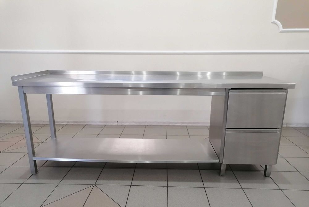 Stół kuchenny gastronomiczny