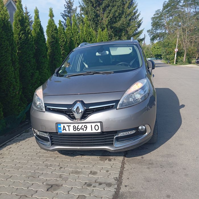 автомобіль Renault Grand Scenic