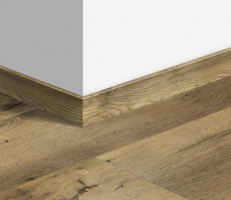Listwy przypodłogowe Quick Step QSVSK40029 Postarzany Kasztanowiec Nat