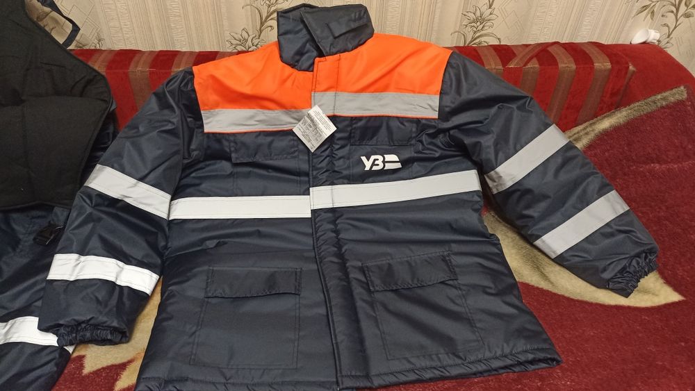 Комбінезон і чоботи зимові