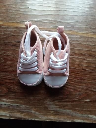 Кеди дитячі 3-6 місяців