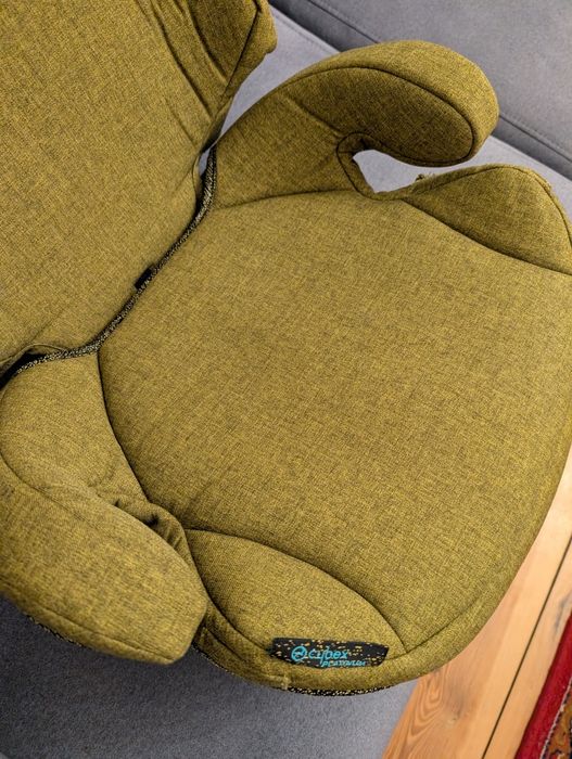 Foteliki samochodowy cybex 100-150 cm