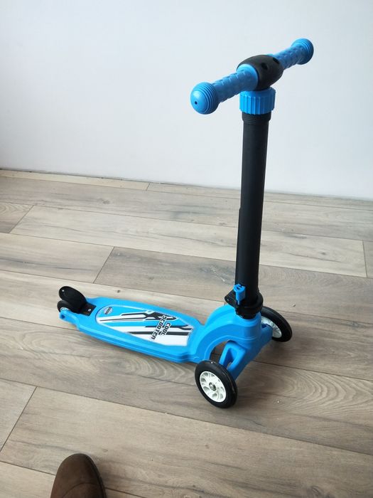 Самокат трёхколёсный Cool scooter