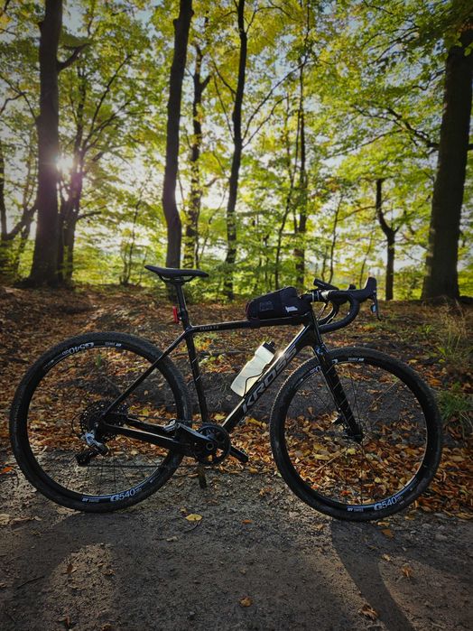 Kross esker 7.0 rival M