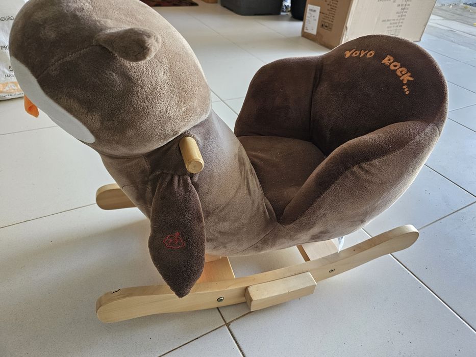 Mocho madeira baloiço