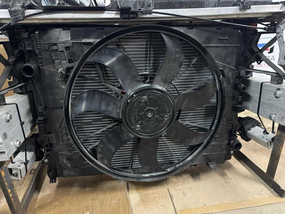 PAS PRZEDNI KOMPLET CHŁODNIC Radary High Mercedes X253 W253 GLC 15+ EU