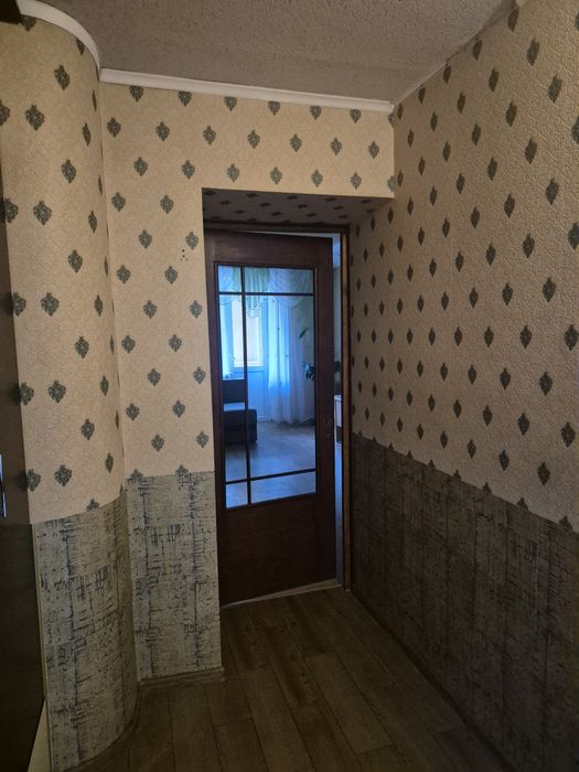 Довгострокова оренда двокімнатної біля метро Берестейська